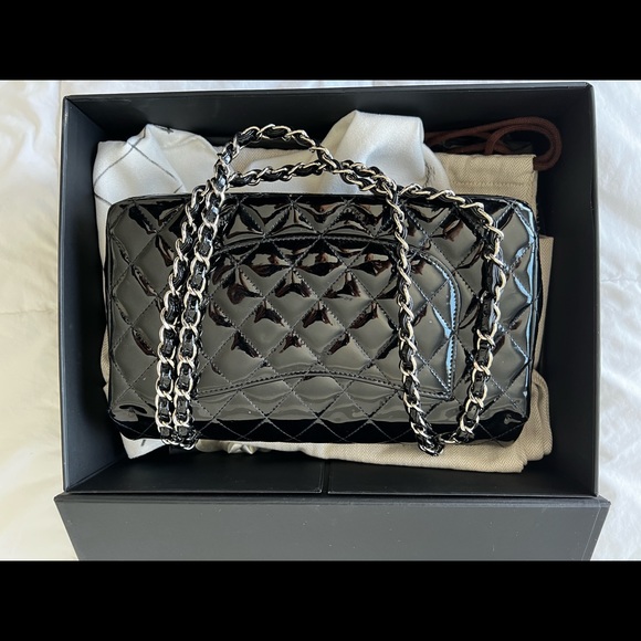 Chanel Classic Double Flap Quilted Patent - Picture 4 of 15